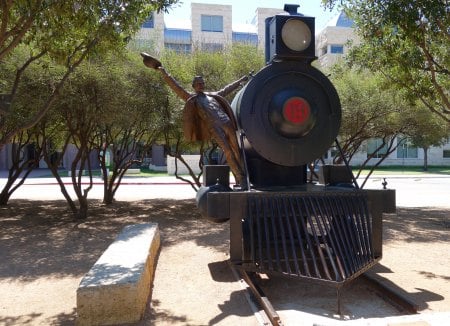 Veterans Memorial at Frisco Commons ...